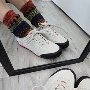 evolv | white canvas sporty Gorpcore low-top sneakers | WMS 8.5